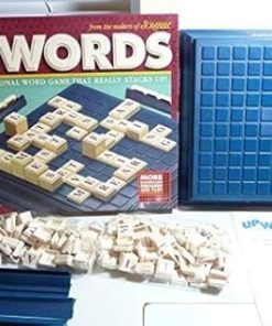 5 Star TD Vintage Upwords 100 Tiles and 10×10 Board 1997 Edition