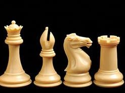 Collector Plastic Chess Set by The House of Staunton – Red & Natural 2
