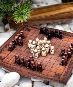 Viking Chess Set Hnefatafl Classic Historic Two-Player Strategy Game