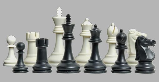 Reykjavik Plastic Chess Set Pieces Only 3.75 Inch King Black White