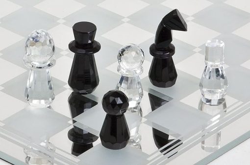 Lenox Hill Elegant Crystal Chess Set for Unique Game Experience - Image 2