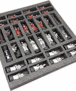 Medieval Times Red and White Crusades Armored Knight Chess Set 2